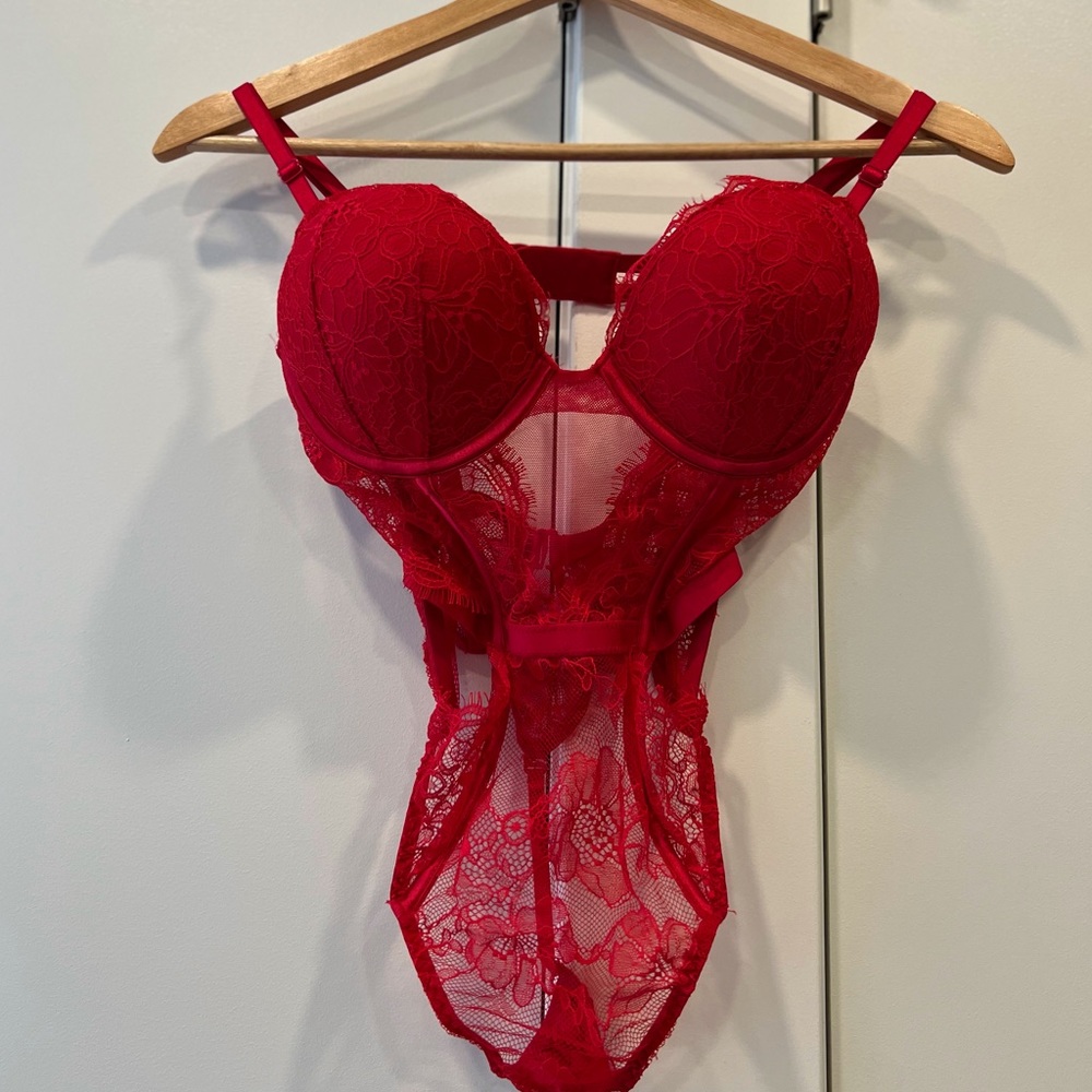 Victoria’s Secret Bombshell Floral Teddy